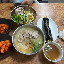동진식당 - 동문시장 고기국수, 돔베고기 맛집 - 다이닝코드